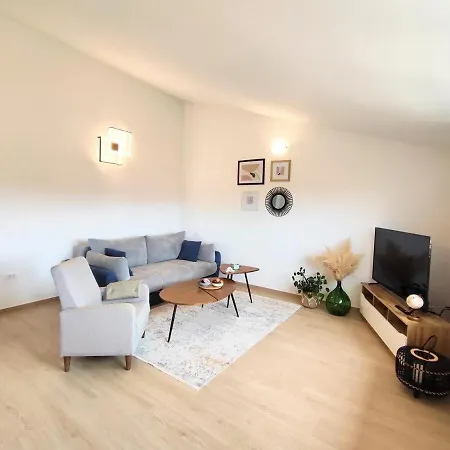 Apartment Pavao Pula
