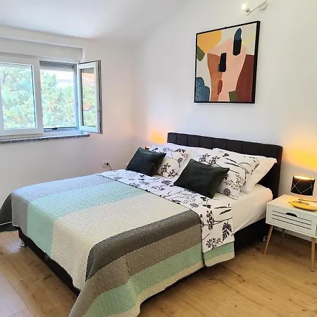 Apartment Pavao *
